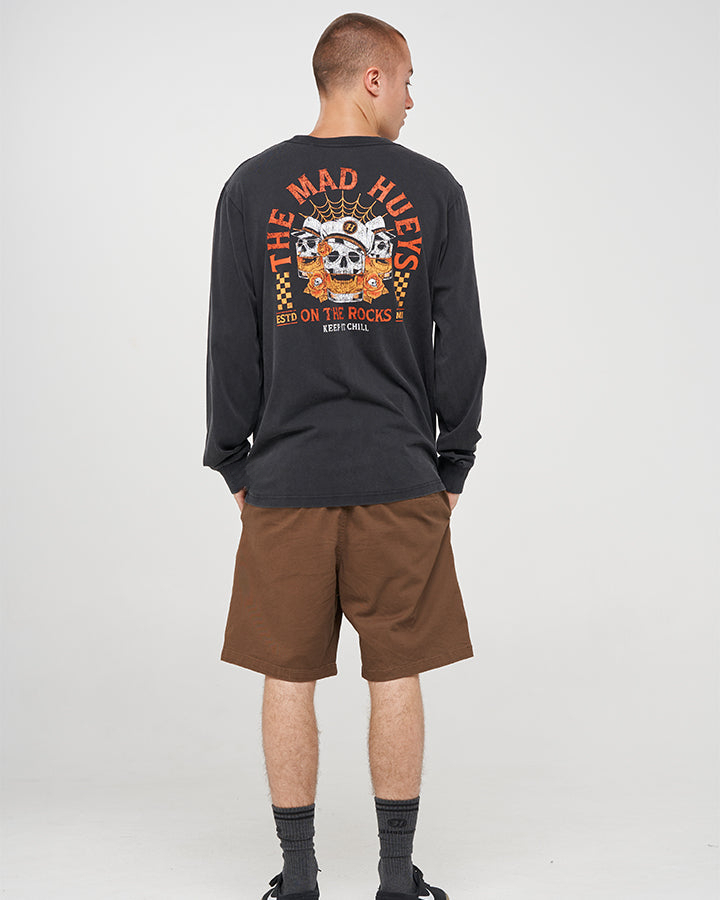 On The Rocks Skull Sailor Fish - đánh giá và giá Streetwear Brand Vintage